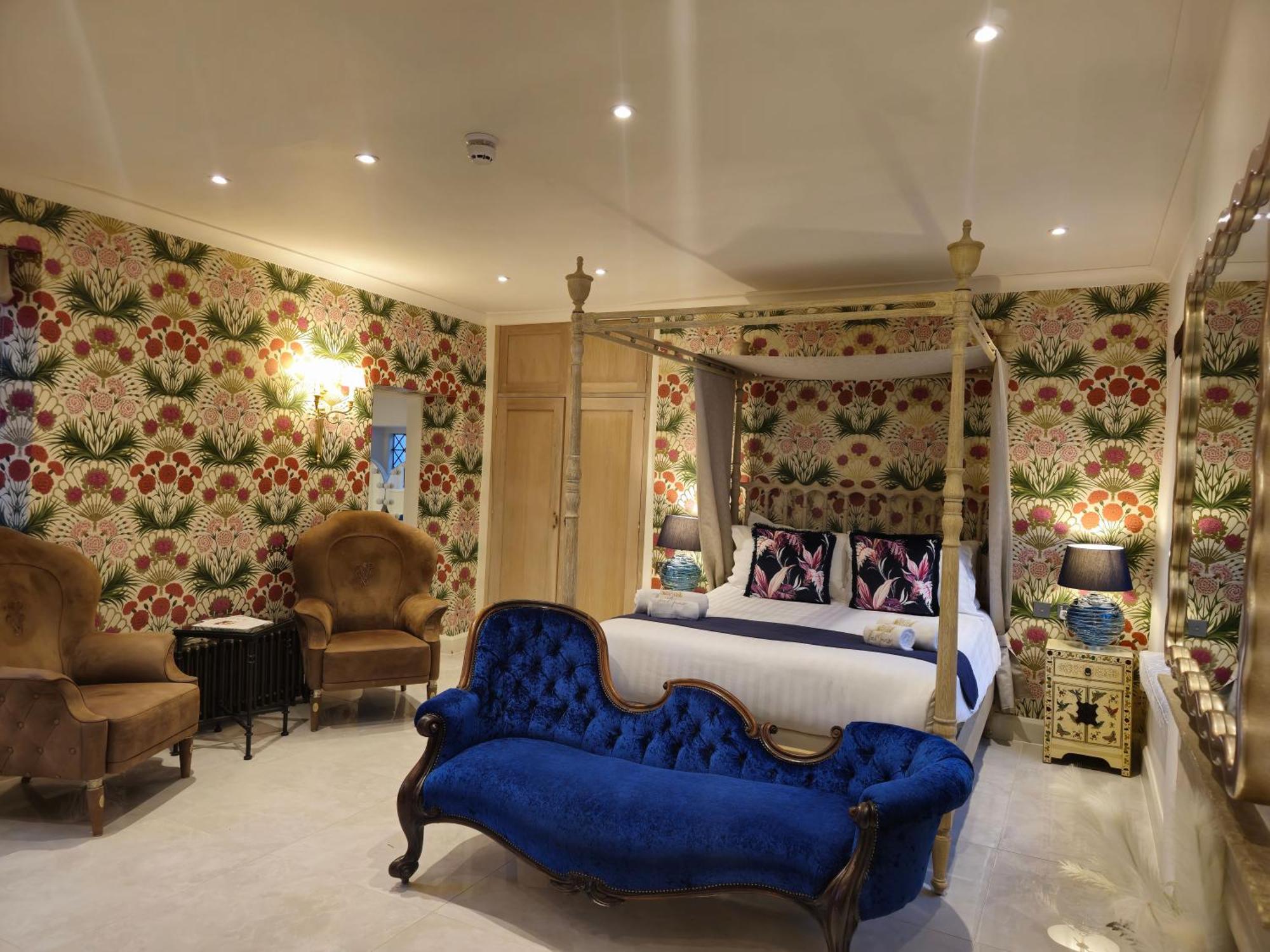 Weston Manor Hotel Экстерьер фото
