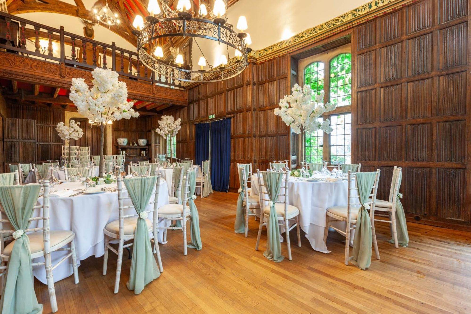 Weston Manor Hotel Экстерьер фото